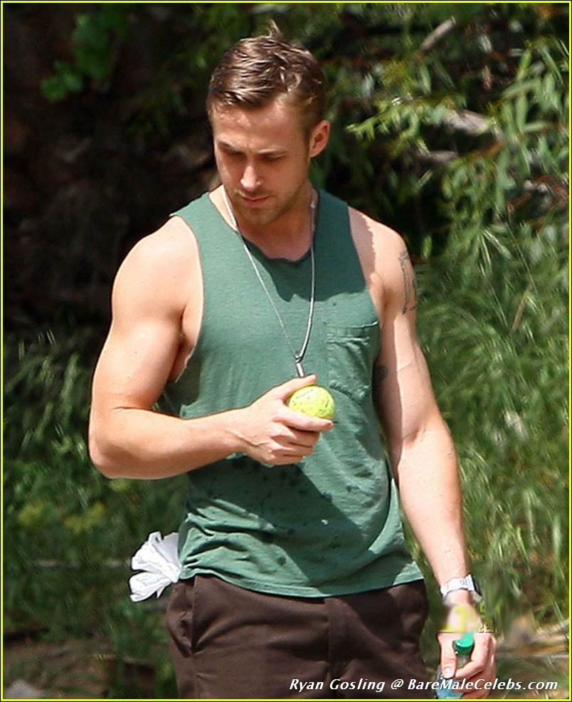 804px x 986px - BMC :: Ryan Gosling nude on BareMaleCelebs.com ::