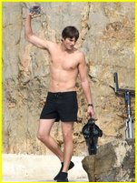 Ashton Kutcher nude photo