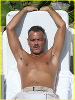 George Clooney nude photo