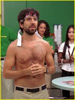 Joshua Gomez nude photo