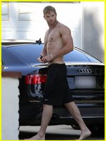 Kellan Lutz nude photo