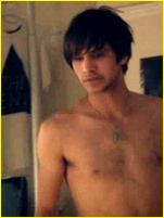 Luke Pasqualino nude photo