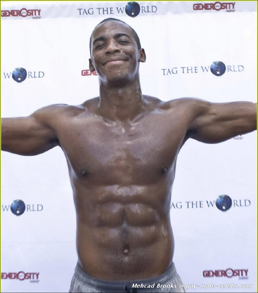 MaleStars.com | Mehcad Brooks nude photos