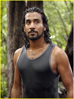 Naveen Andrews nude photo