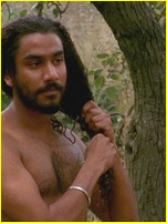 Naveen Andrews nude photo