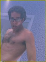 Zachary Levi nude photo