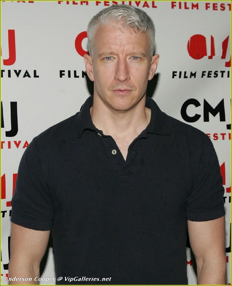 VipGalleries.net Anderson Cooper :: FreeMaleCelebrityArchive.com